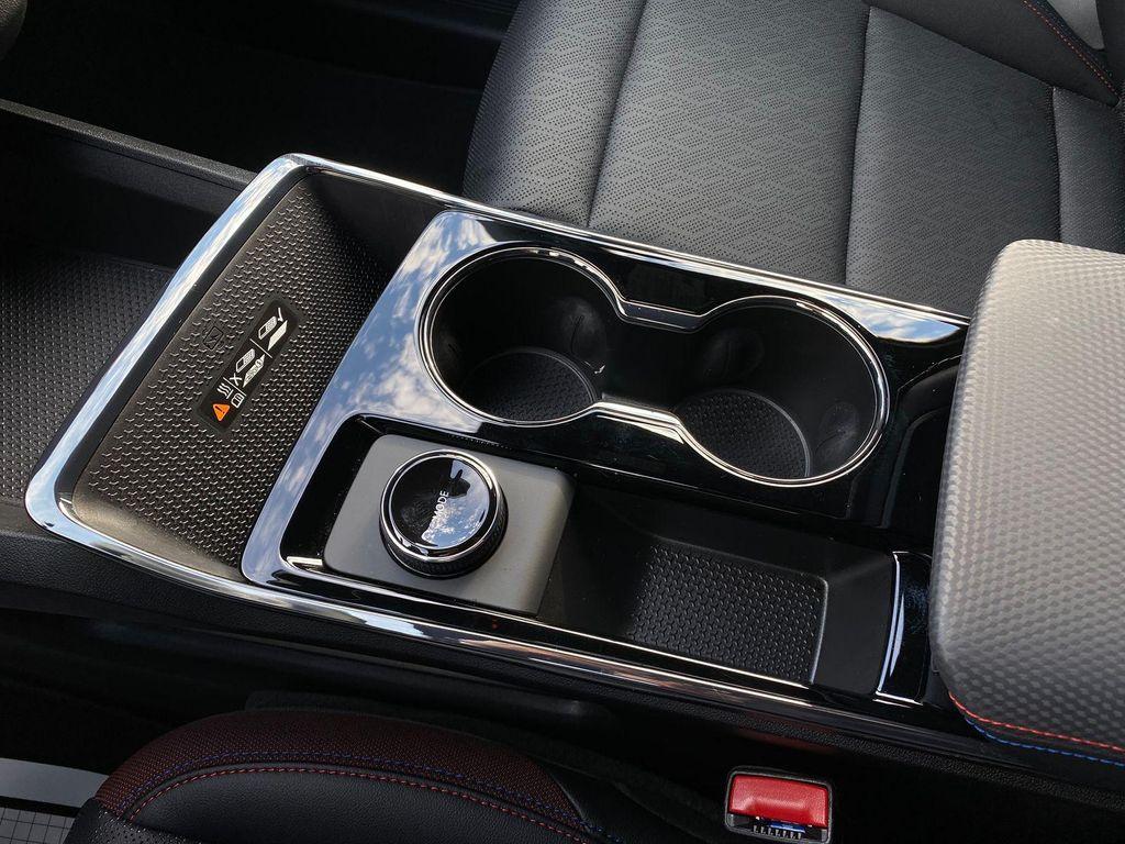 used 2026 Chevrolet Equinox car, priced at $30,986