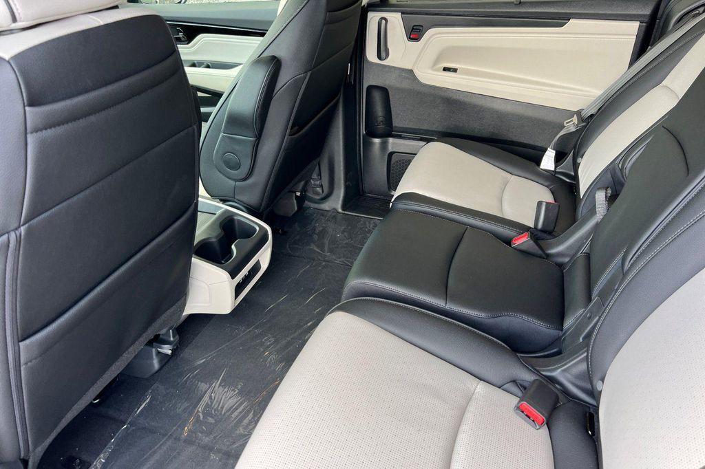 new 2026 Honda Odyssey car, priced at $54,190