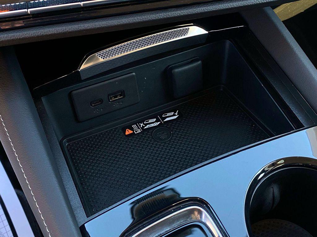 used 2025 Buick Envision car, priced at $29,488