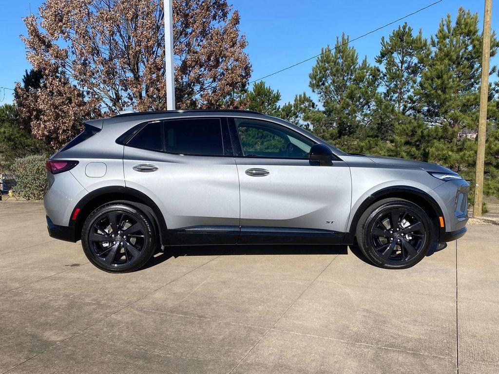 used 2025 Buick Envision car, priced at $29,488