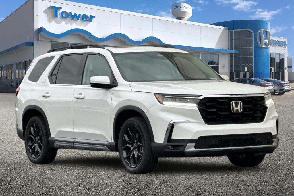 new 2025 Honda Pilot car, priced at $51,350