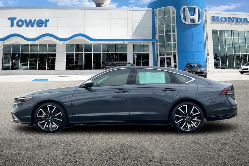 new 2025 Honda Accord Hybrid car