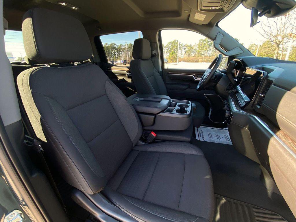 used 2025 Chevrolet Silverado 1500 car, priced at $42,990