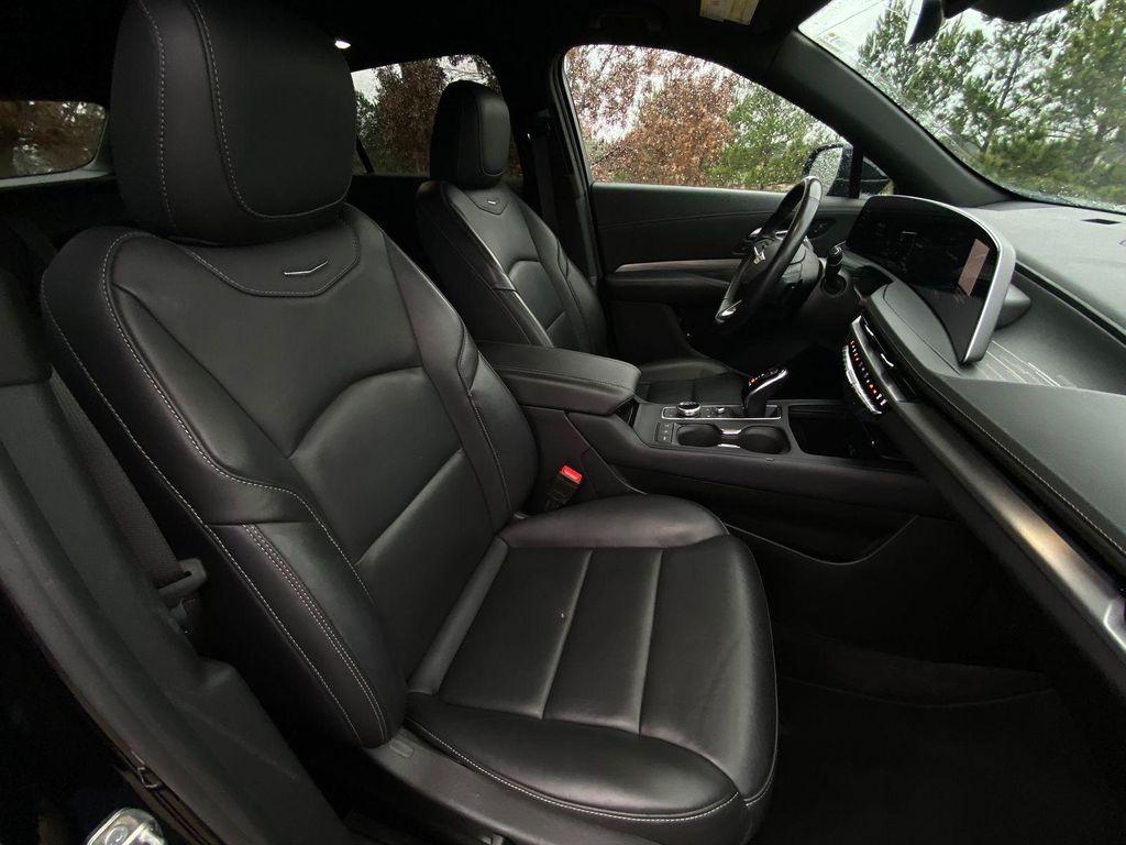 used 2024 Cadillac XT4 car, priced at $26,329