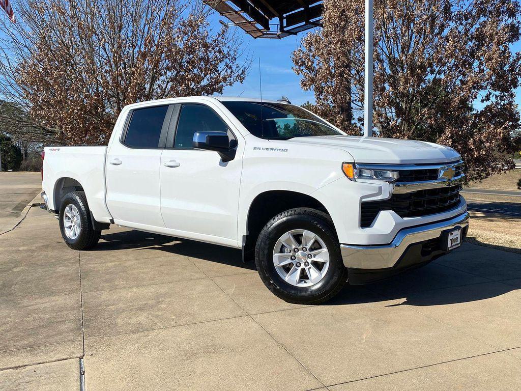 used 2025 Chevrolet Silverado 1500 car, priced at $42,990