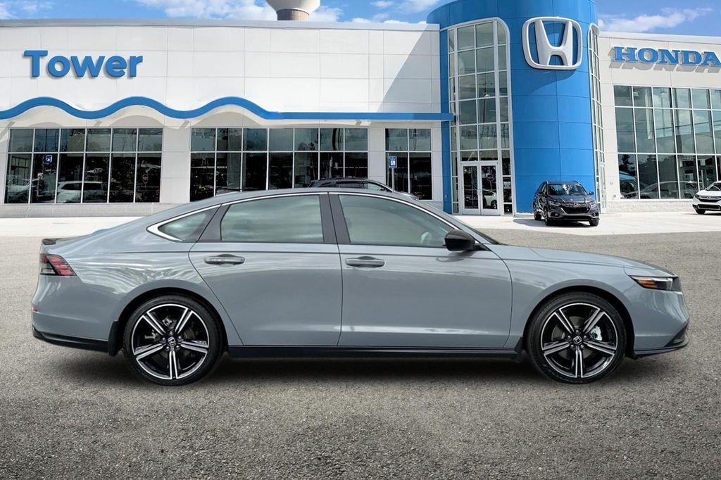 new 2025 Honda Accord Hybrid car, priced at $35,305