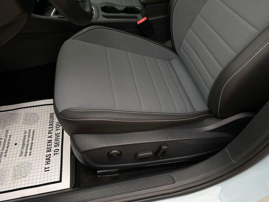 used 2025 Volkswagen Jetta car, priced at $23,878