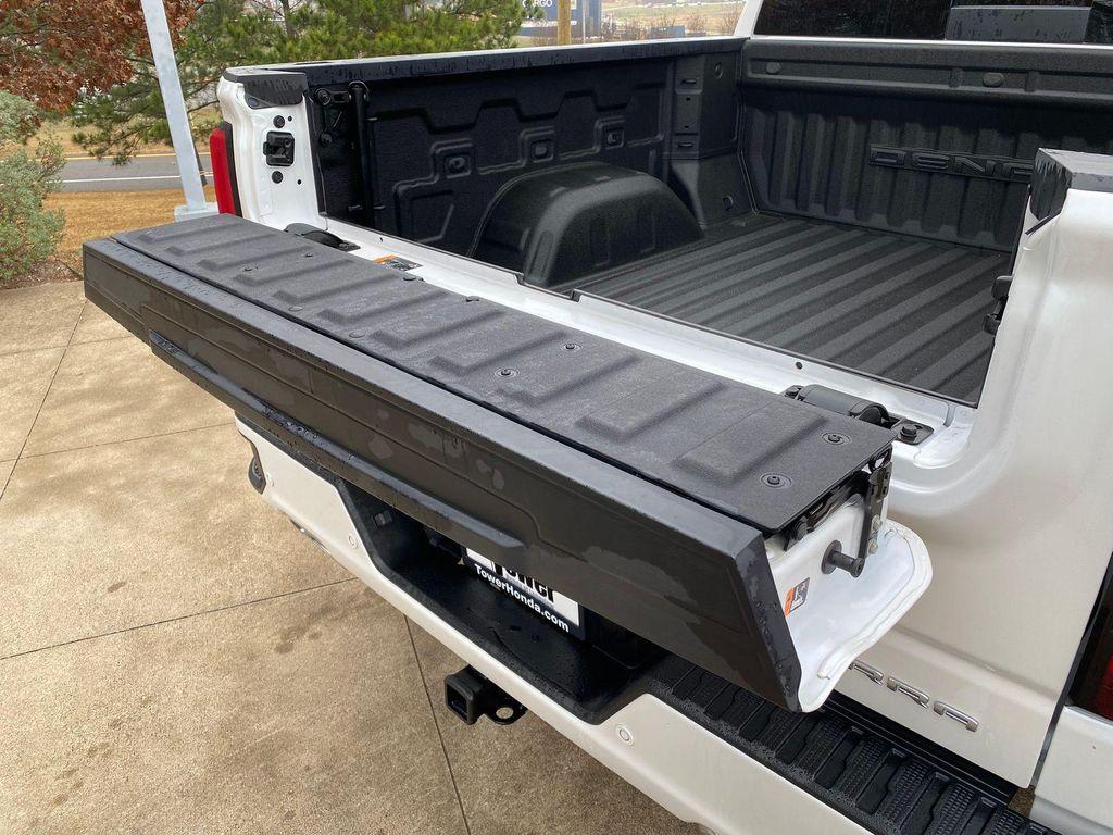 used 2023 GMC Sierra 1500 car, priced at $53,117