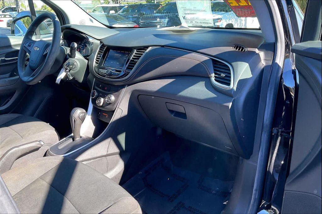 used 2022 Chevrolet Trax car, priced at $16,550