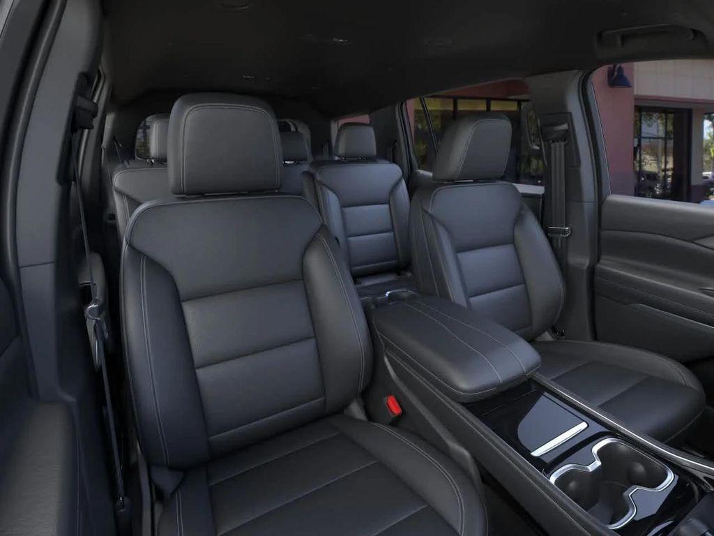 new 2026 Chevrolet Traverse car, priced at $44,298