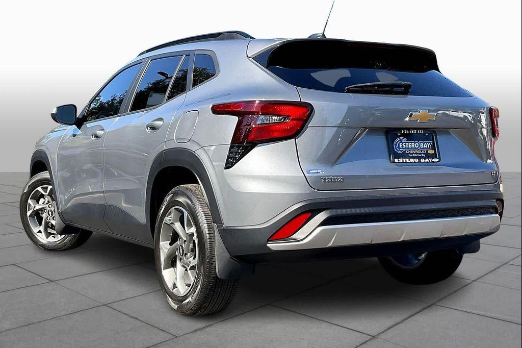 used 2024 Chevrolet Trax car, priced at $18,479