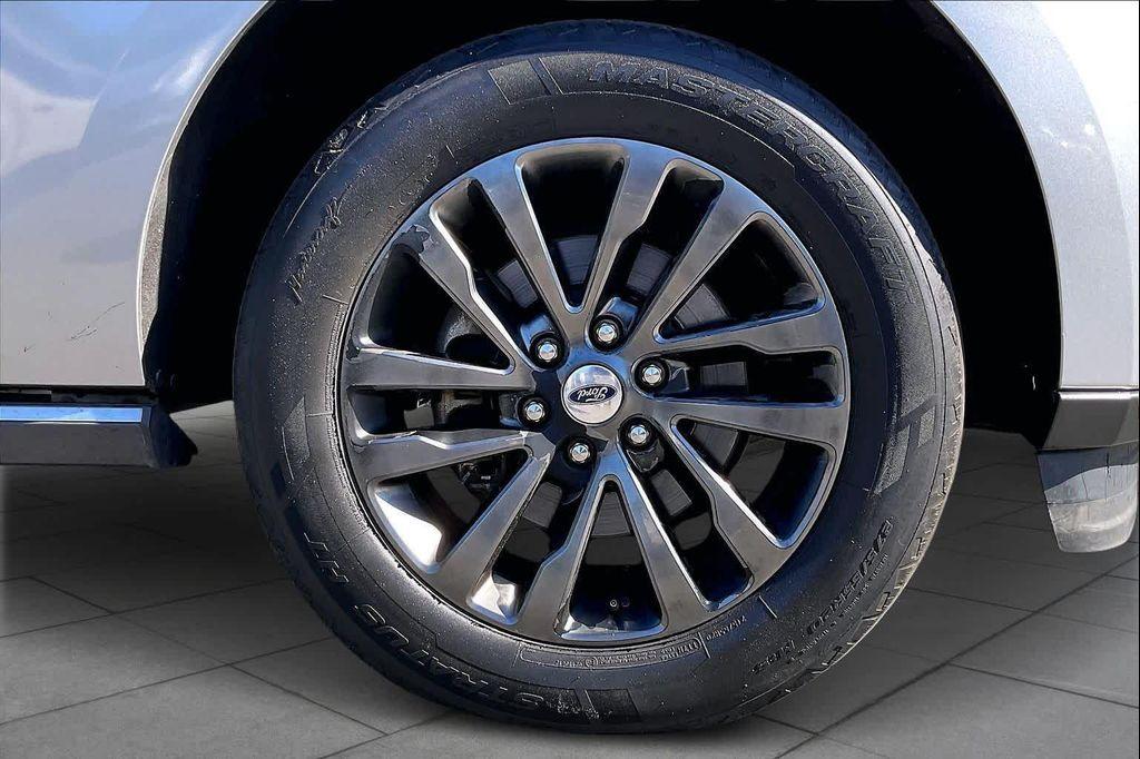 used 2020 Ford Expedition Max car, priced at $18,650