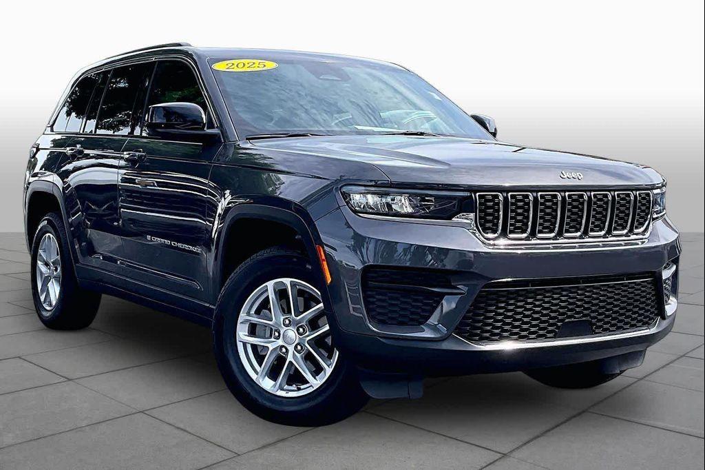 used 2025 Jeep Grand Cherokee car, priced at $34,820
