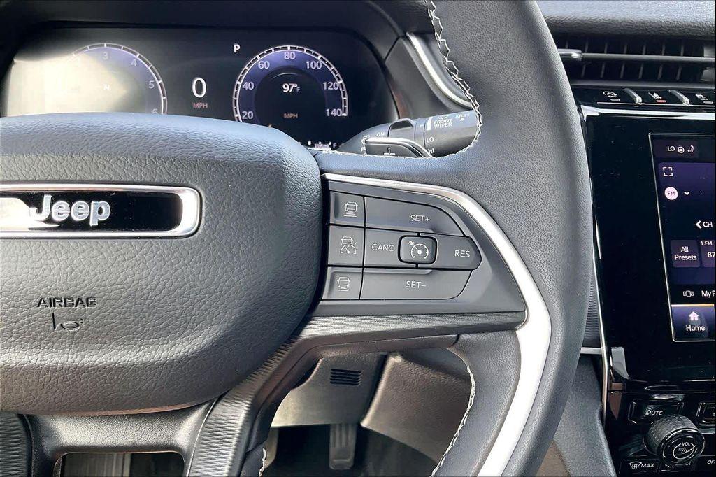used 2025 Jeep Grand Cherokee car, priced at $34,820