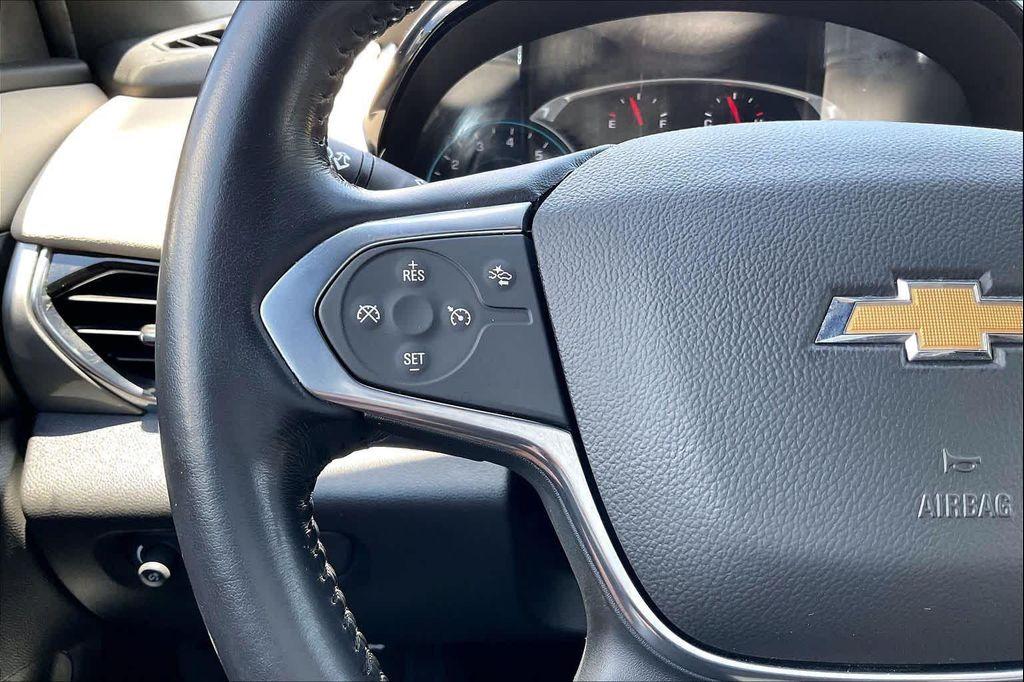used 2022 Chevrolet Traverse car, priced at $24,940