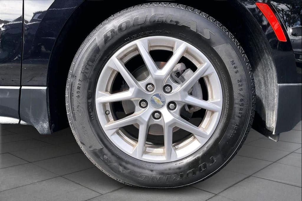 used 2023 Chevrolet Equinox car, priced at $17,750