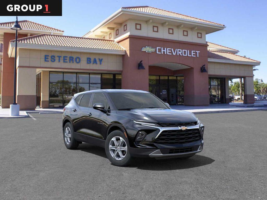new 2025 Chevrolet Blazer car, priced at $32,405