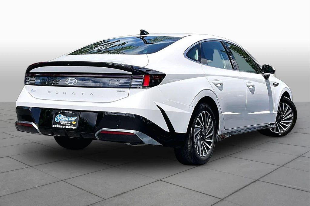 used 2024 Hyundai Sonata Hybrid car, priced at $27,935