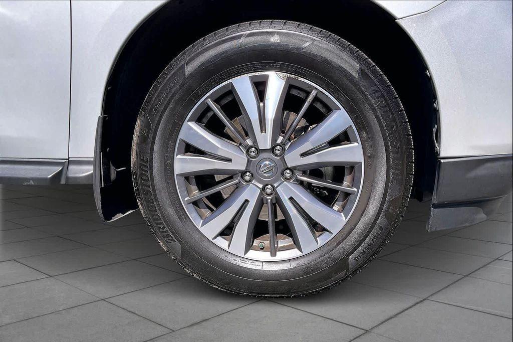 used 2018 Nissan Pathfinder car, priced at $8,650