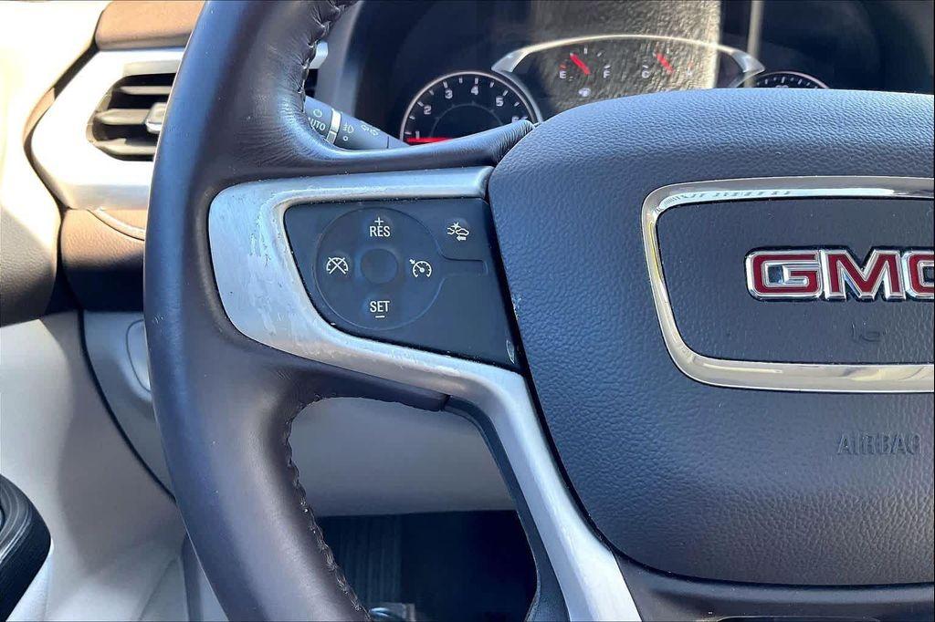 used 2021 GMC Acadia car, priced at $21,950