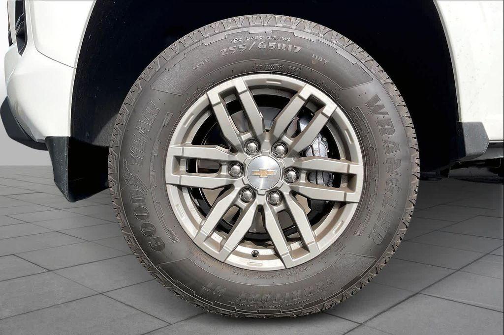 used 2025 Chevrolet Colorado car, priced at $31,850