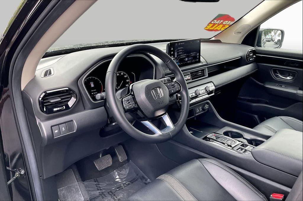 used 2024 Honda Pilot car, priced at $41,920