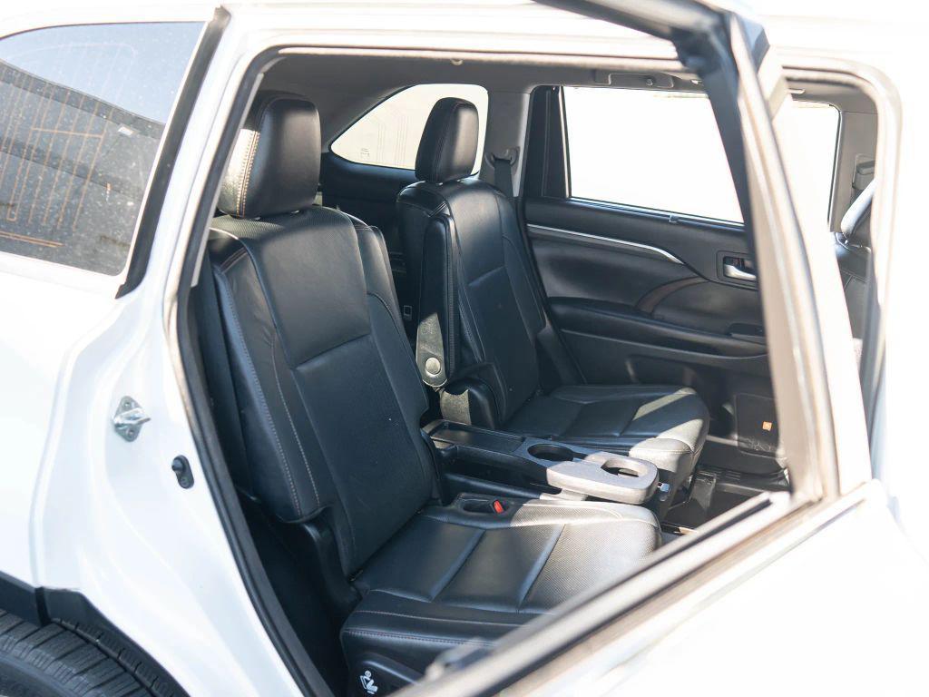 used 2017 Toyota Highlander car, priced at $17,995