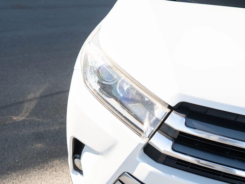 used 2017 Toyota Highlander car, priced at $17,995