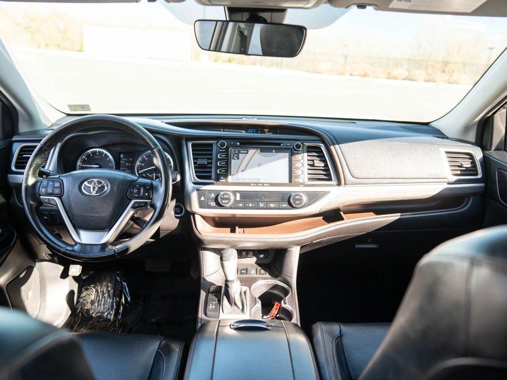 used 2017 Toyota Highlander car, priced at $17,995