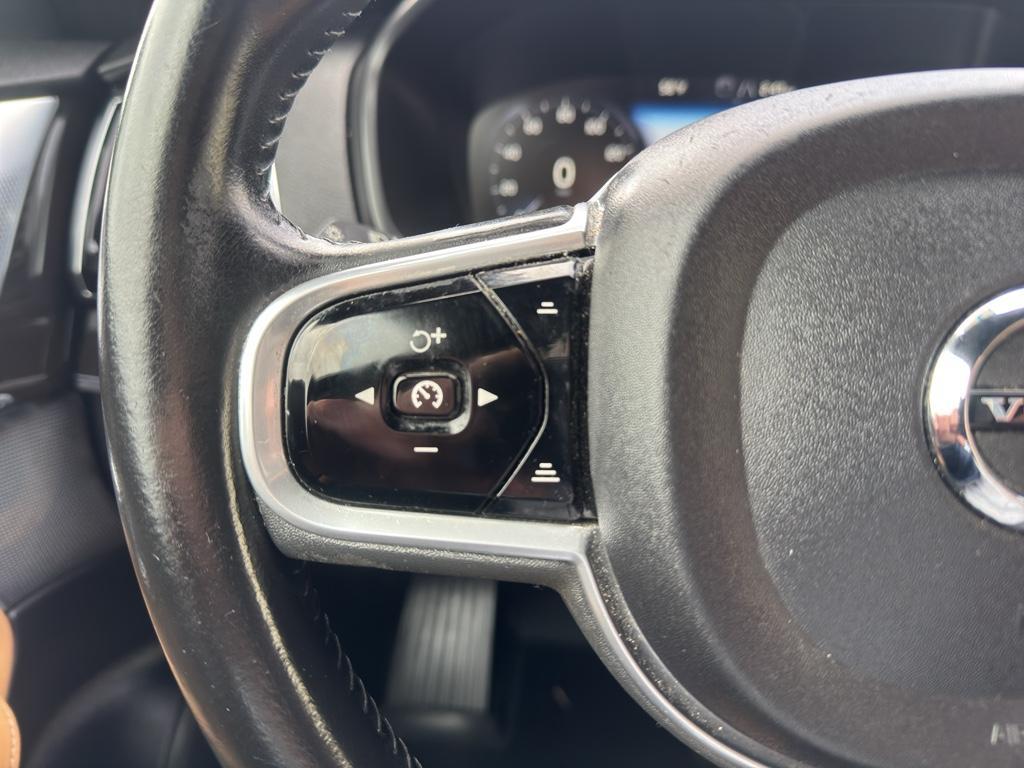 used 2018 Volvo XC90 car, priced at $15,544