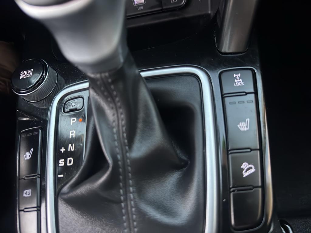 used 2024 Kia Seltos car, priced at $20,550