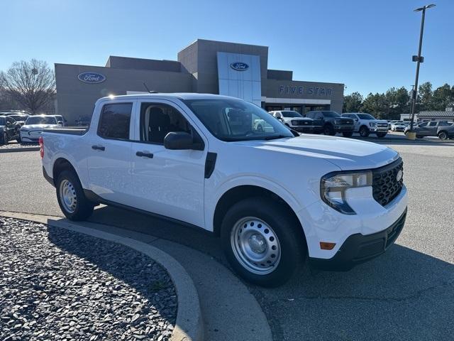 new 2025 Ford Maverick car, priced at $29,090