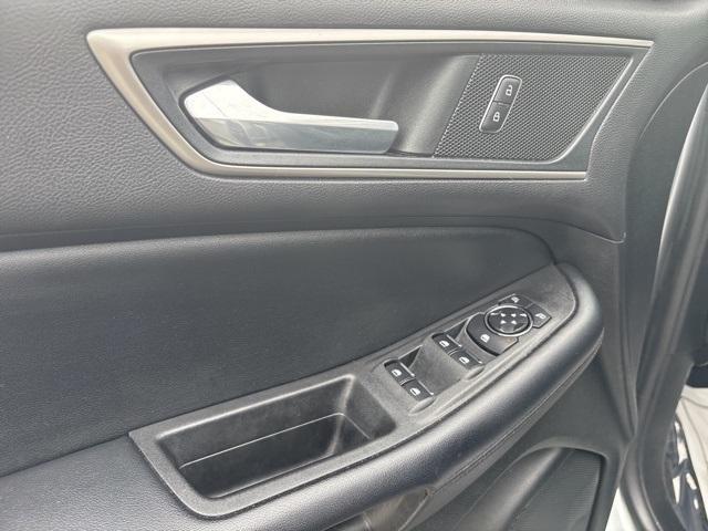 used 2022 Ford Edge car, priced at $22,999