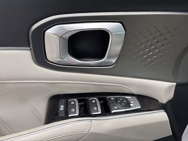 used 2022 Kia Sorento car, priced at $25,998