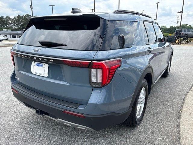 used 2025 Ford Explorer car, priced at $35,998