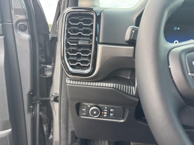 new 2025 Ford Ranger car, priced at $34,025