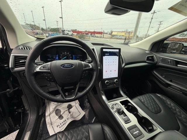 used 2024 Ford Edge car, priced at $31,998