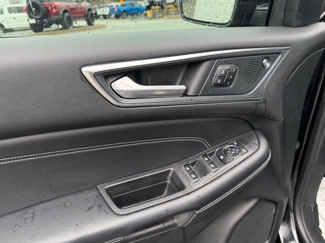 used 2024 Ford Edge car, priced at $31,998