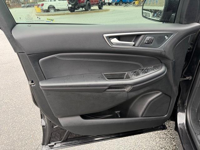 used 2024 Ford Edge car, priced at $31,998