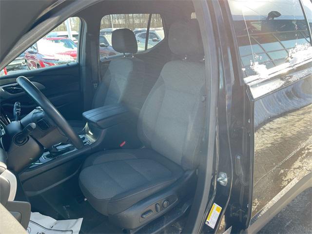 used 2023 Chevrolet Traverse car, priced at $31,995
