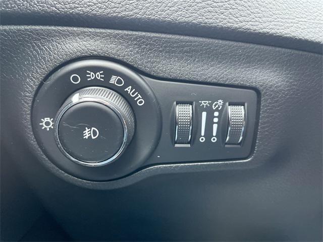 used 2019 Jeep Compass car, priced at $15,996