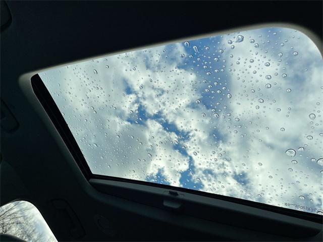 used 2021 Chevrolet Traverse car, priced at $20,498