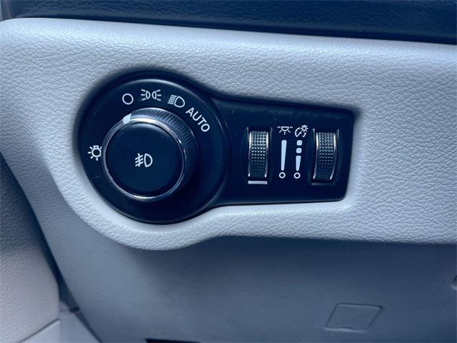 used 2019 Chrysler Pacifica car, priced at $14,993