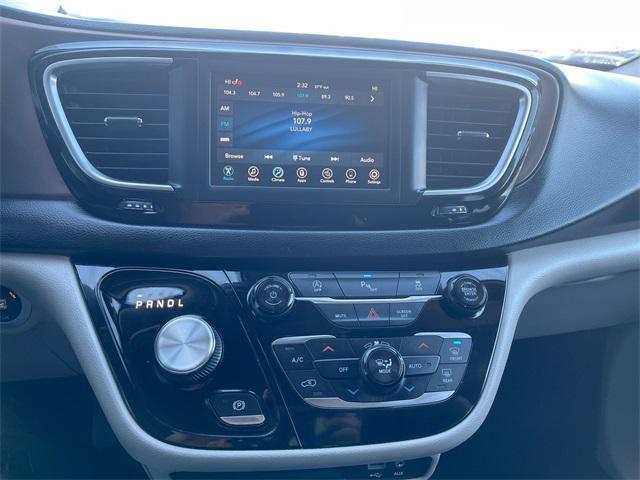 used 2019 Chrysler Pacifica car, priced at $14,993
