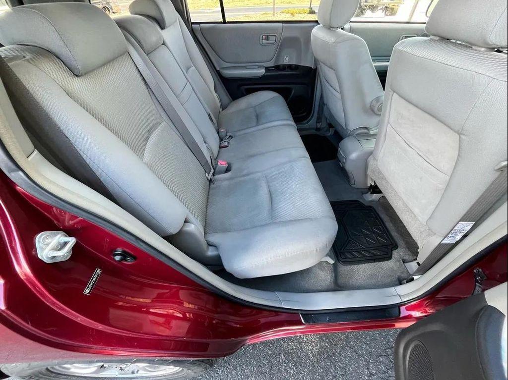 used 2007 Toyota Highlander car, priced at $8,988