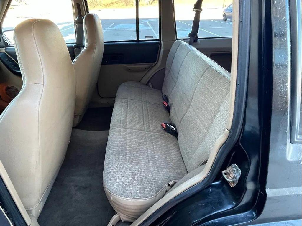 used 2000 Jeep Cherokee car, priced at $5,488