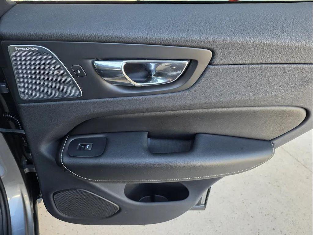 used 2019 Volvo XC60 Recharge Plug-In Hybrid car, priced at $19,822