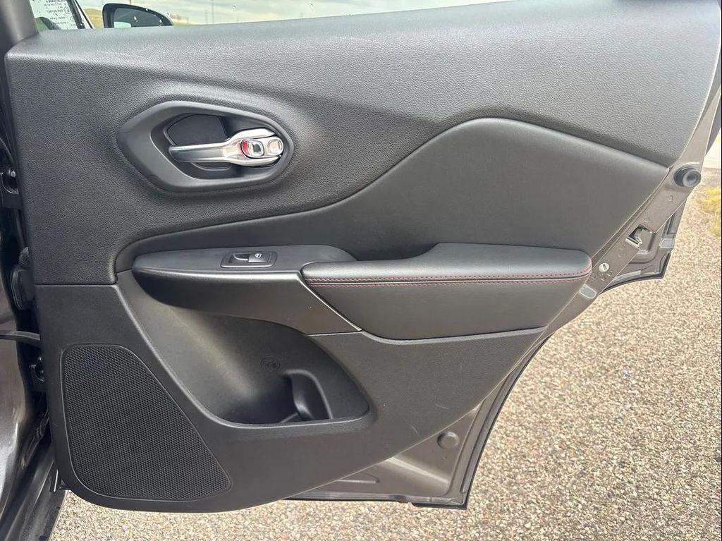 used 2019 Jeep Cherokee car, priced at $18,988