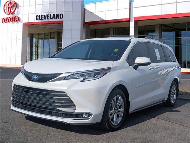 used 2023 Toyota Sienna car, priced at $52,991