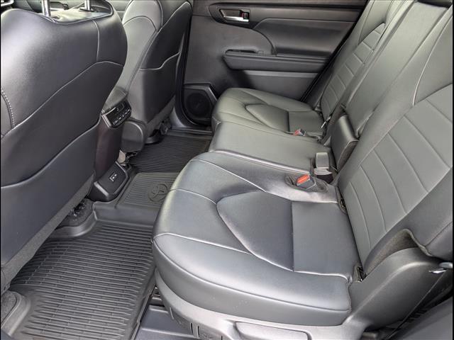 used 2024 Toyota Highlander car, priced at $43,894
